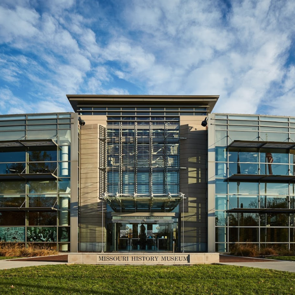 professional house cleaning and maid services in Richmond Heights, MO frees up families time to have more fun