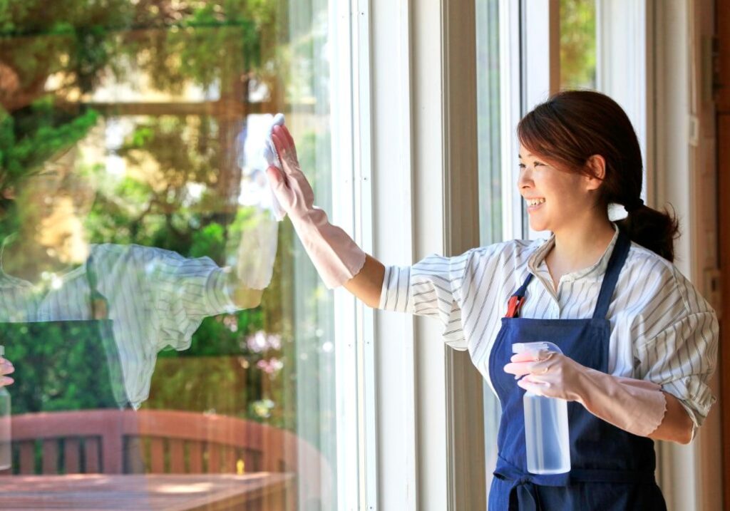 difference between move in out cleaning and deep cleaning